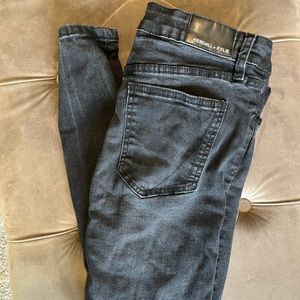 Kendal + Kylie 7/28 black ultra babe skinny jeans